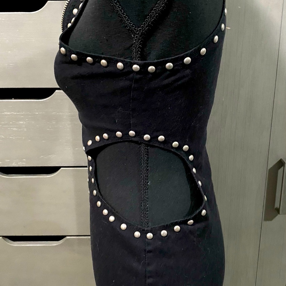 URBAN/O x BESS DRESS - Picture 8 of 16